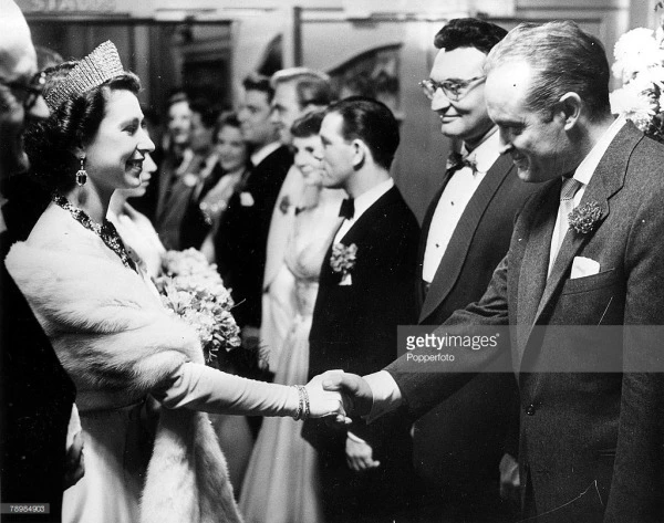 Christians Queen Elizabeth with paedophile comedian & actor Bob Hope