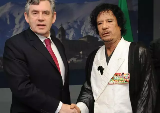 Alleged paedophile Ex PM Gordon Brown with Muammar Gaddafi who like to rape children