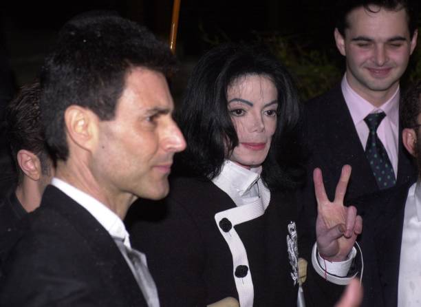 Israeli Illusionist & Hypnotist Uri Geller & Paedophile Michael Jackson